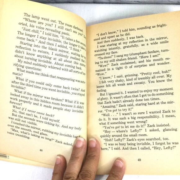 Goosebumps R.L. Stine Let's Get Invisible Vintage Paperback 8 Book Bundle - Picture 8 of 16